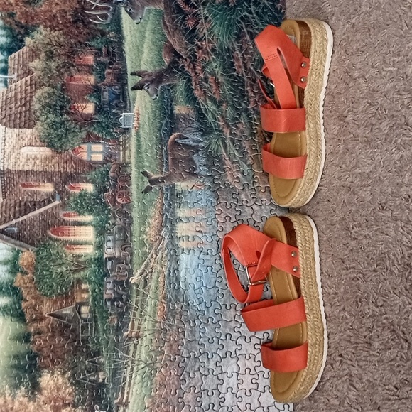Orange Soda wedge shoes size 1 - Picture 2 of 5